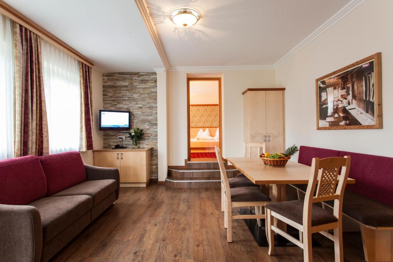 Alpenapart Ladis Ehemals Alpenapart Alexander Inklusive Sommer Bergbahnticket Room photo