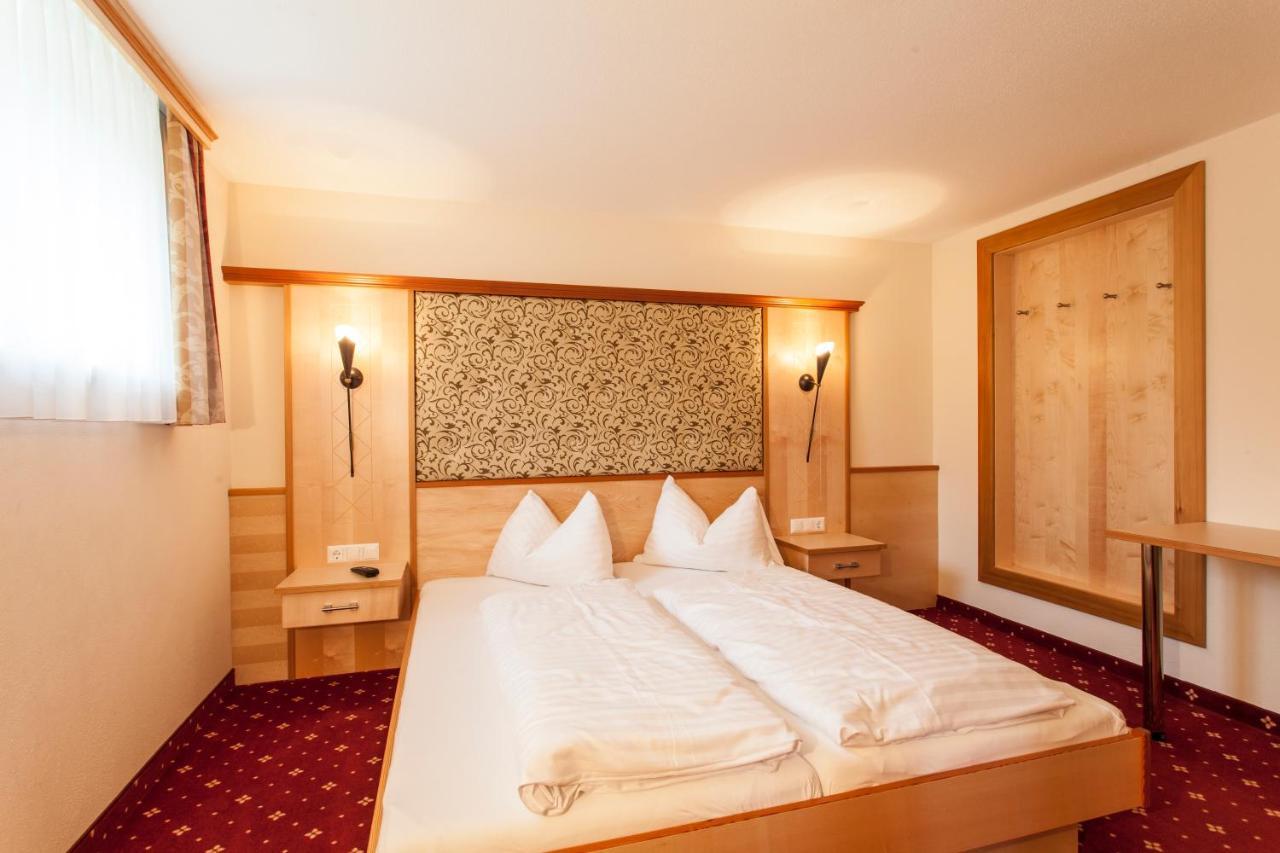 Alpenapart Ladis Ehemals Alpenapart Alexander Inklusive Sommer Bergbahnticket Room photo