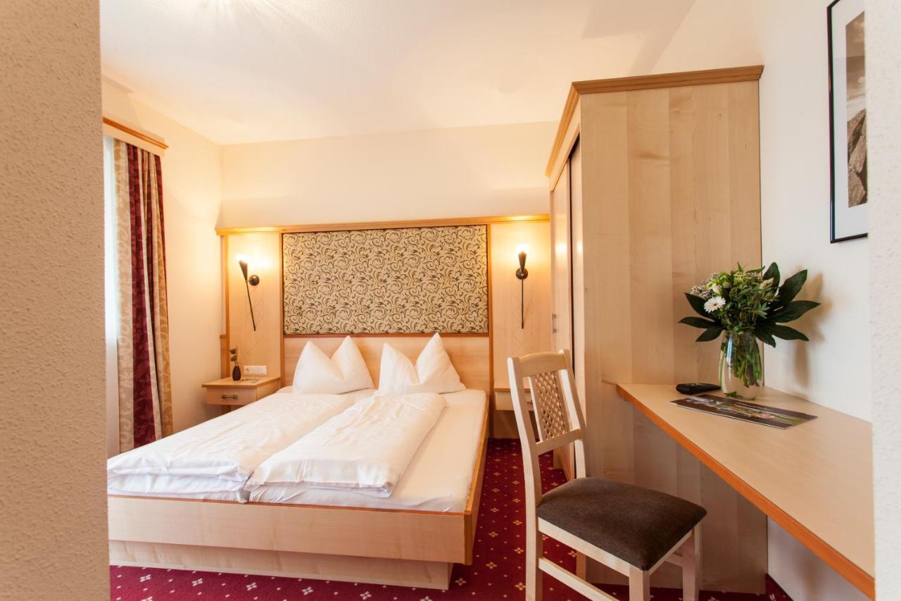 Alpenapart Ladis Ehemals Alpenapart Alexander Inklusive Sommer Bergbahnticket Room photo