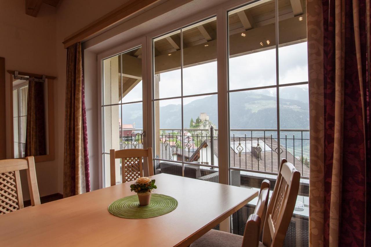 Alpenapart Ladis Ehemals Alpenapart Alexander Inklusive Sommer Bergbahnticket Room photo